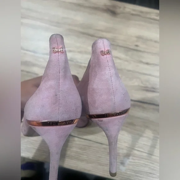 Ted Baker Pink Savio Suede Pointed Pumps Heels - Picture 4 of 8